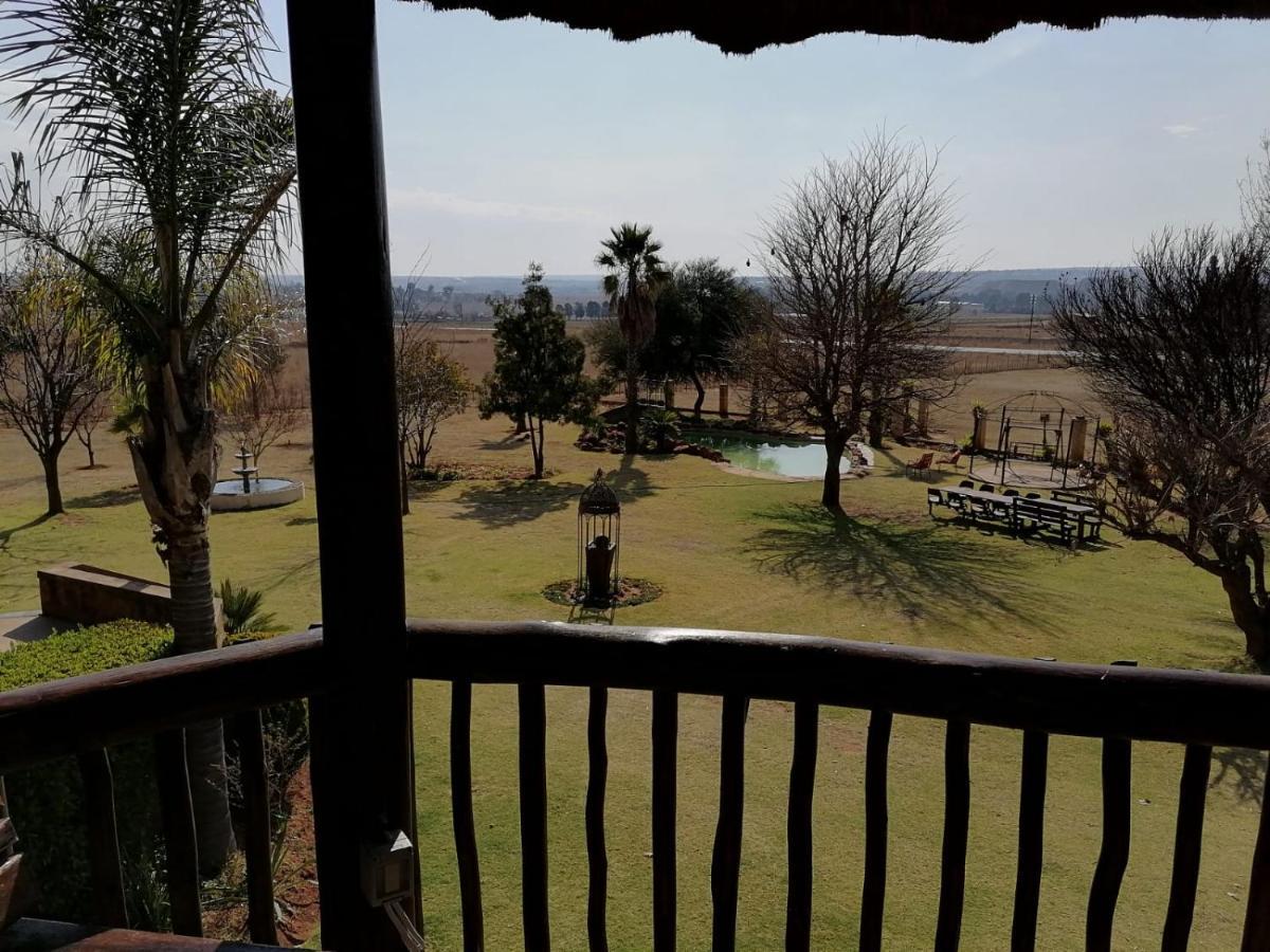 Kwena Maribane Lodge Bronkhorstspruit Ngoại thất bức ảnh