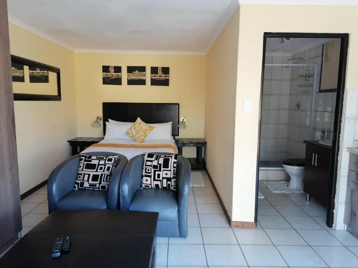 Kwena Maribane Lodge Bronkhorstspruit Ngoại thất bức ảnh